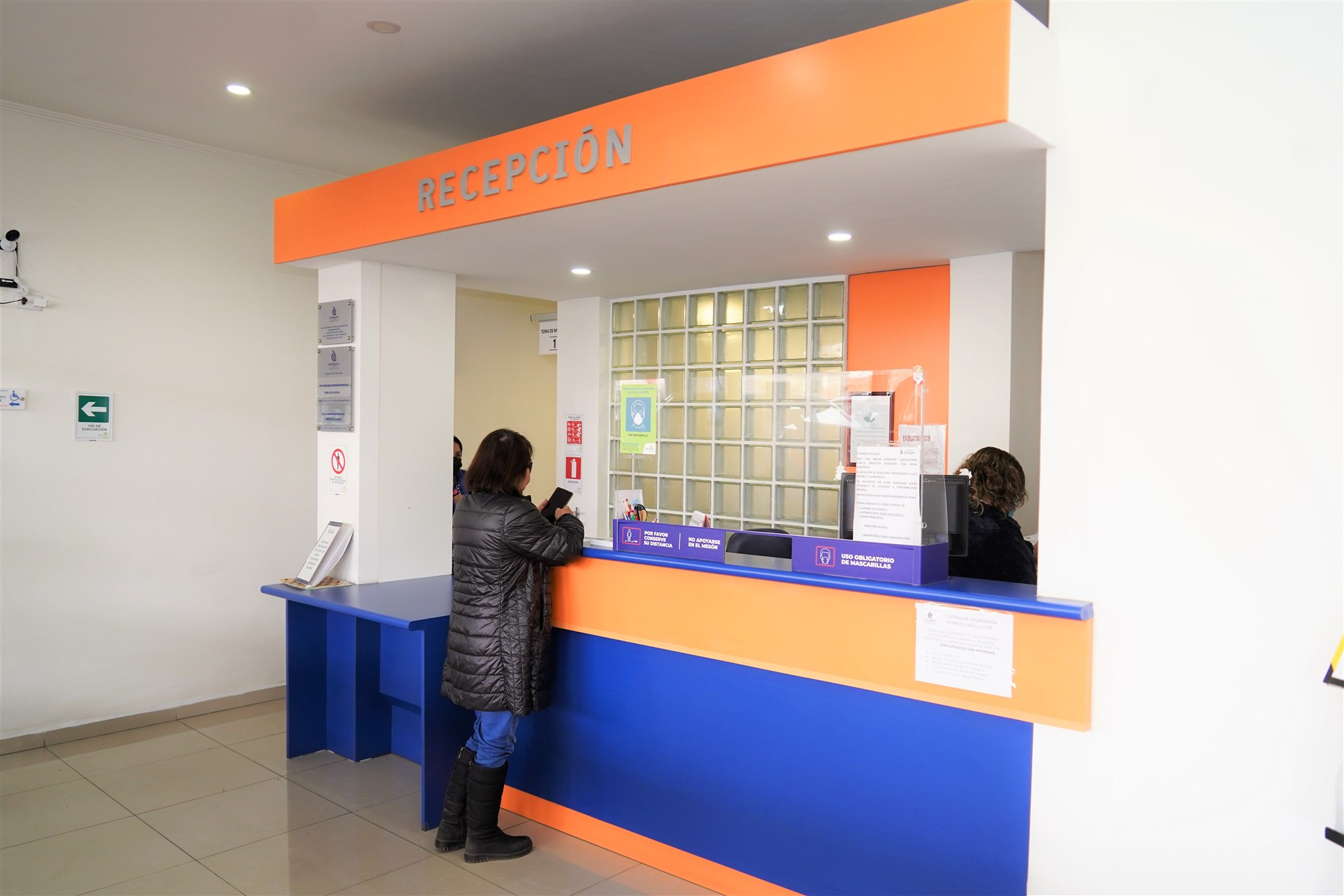 Recepción de la sucursal Amunátegui