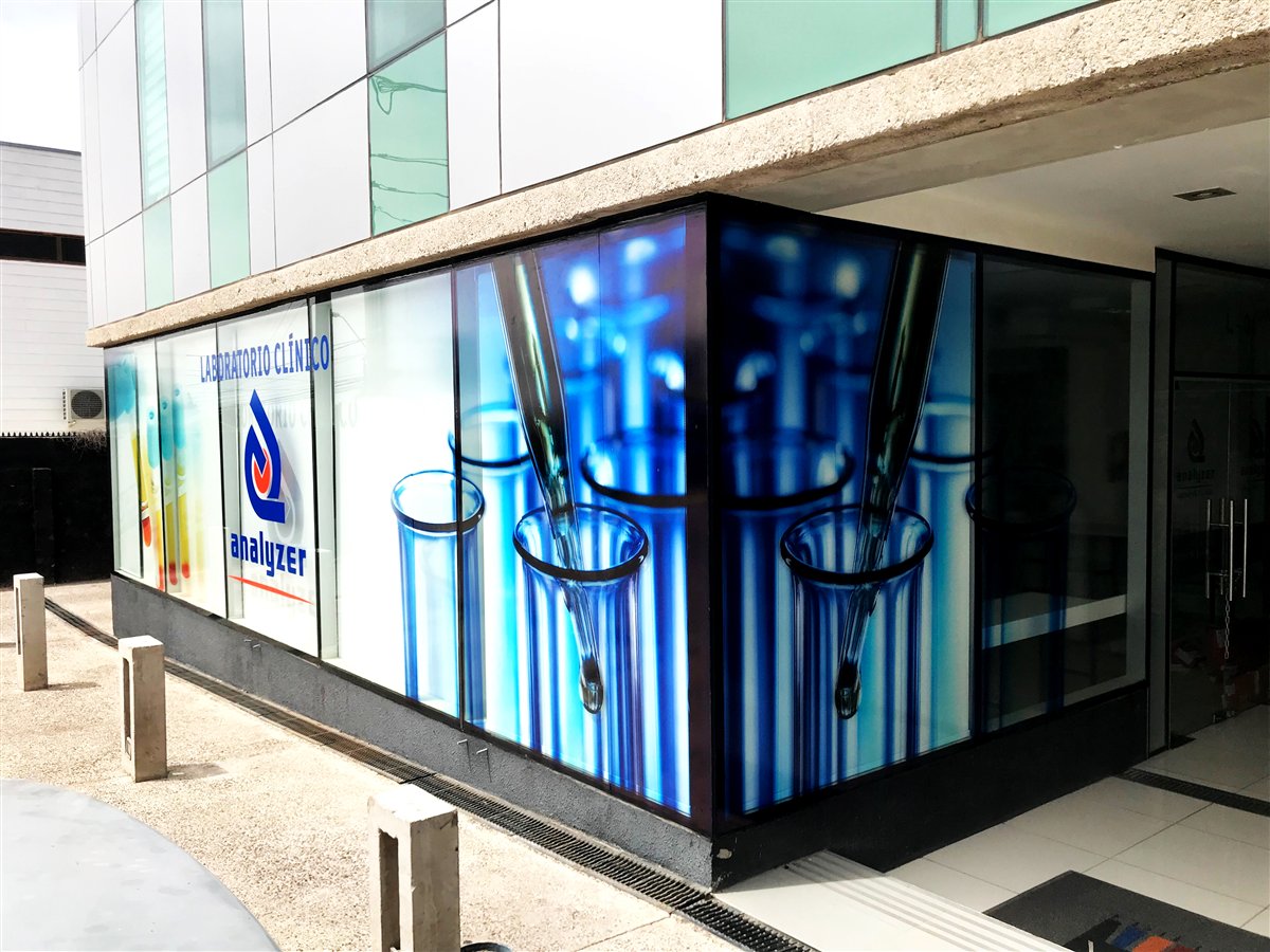 Exterior de la sucursal Cisternas de Laboratorio Clínico Analyzer
